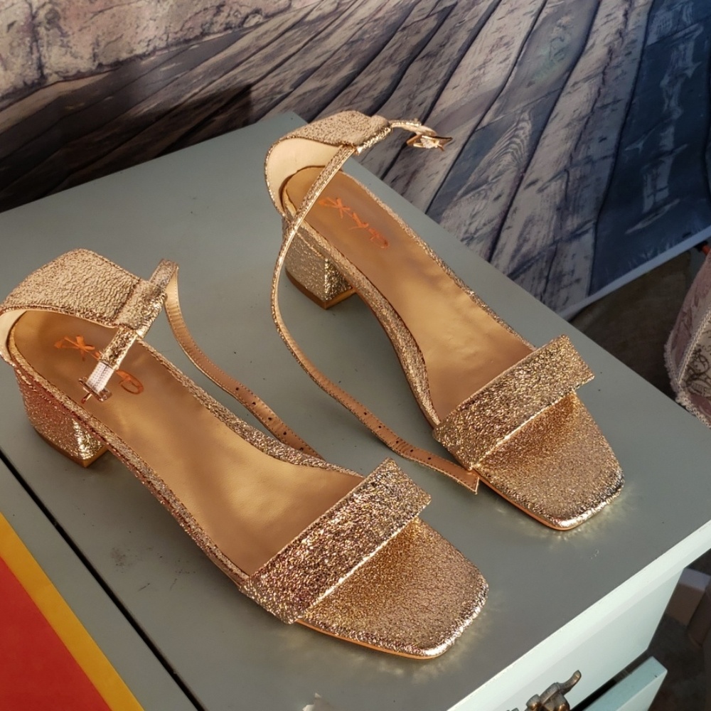 Gold glittery heels